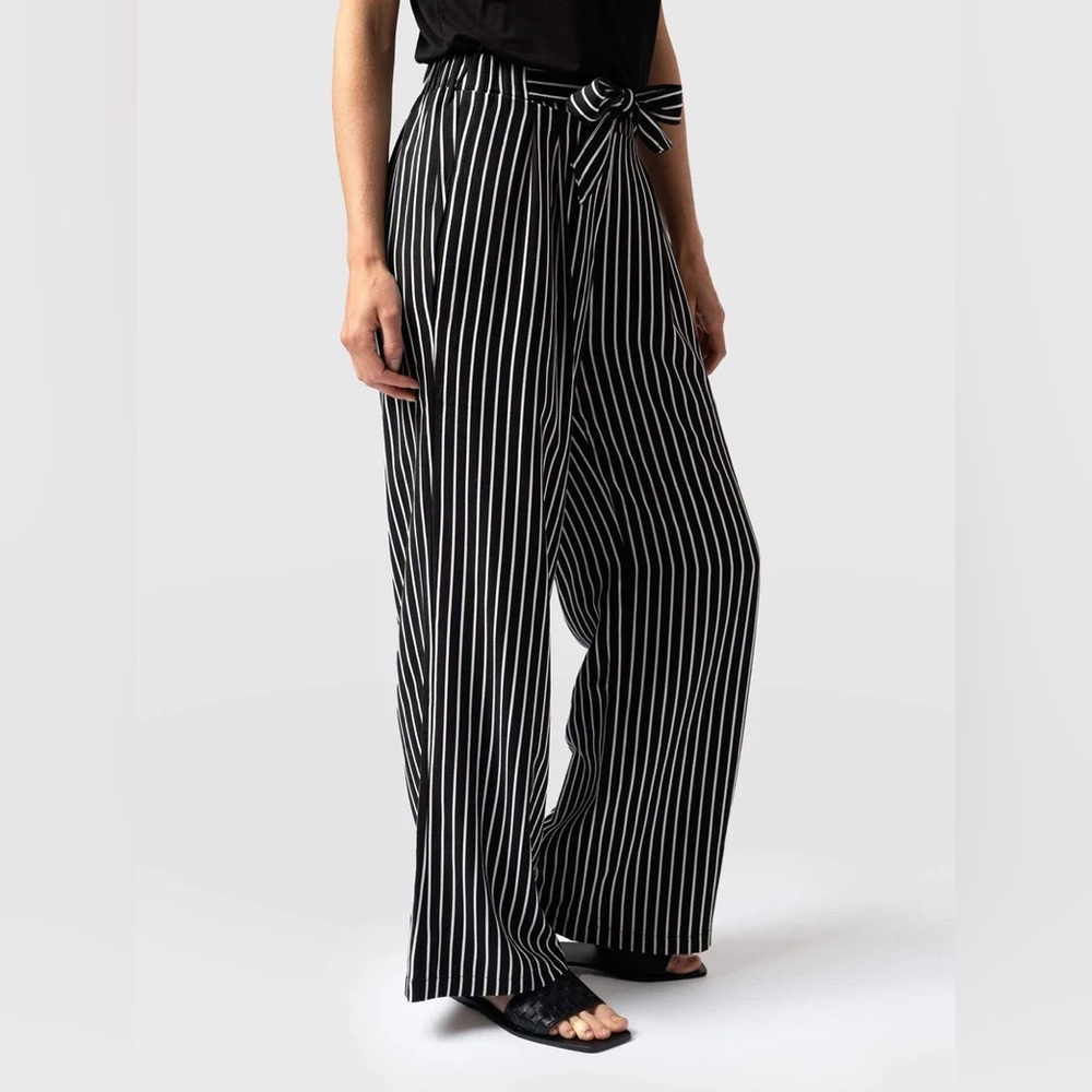 Striped Wide-Leg Tie-Waist Trousers - Black/White